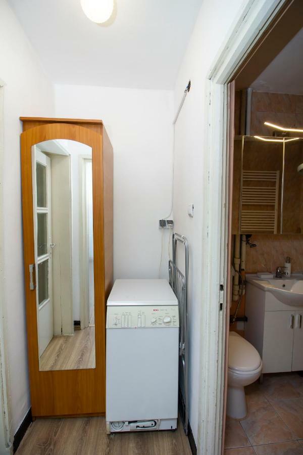 By The River Apartment 1 Timisoara Exterior photo