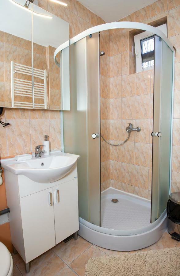 By The River Apartment 1 Timisoara Exterior photo
